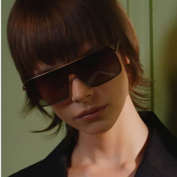 Victoria Beckham Sunglasses, New 195 Price Firm! Victoria Beckham Sunglasses, New 195 main image 2